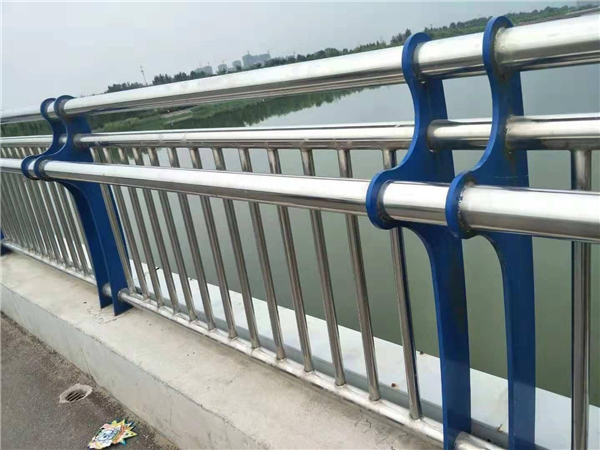 丹东不锈钢复合管护栏